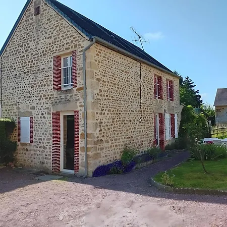 La Maison Des Filles Sainte-Scolasse-sur-Sarthe